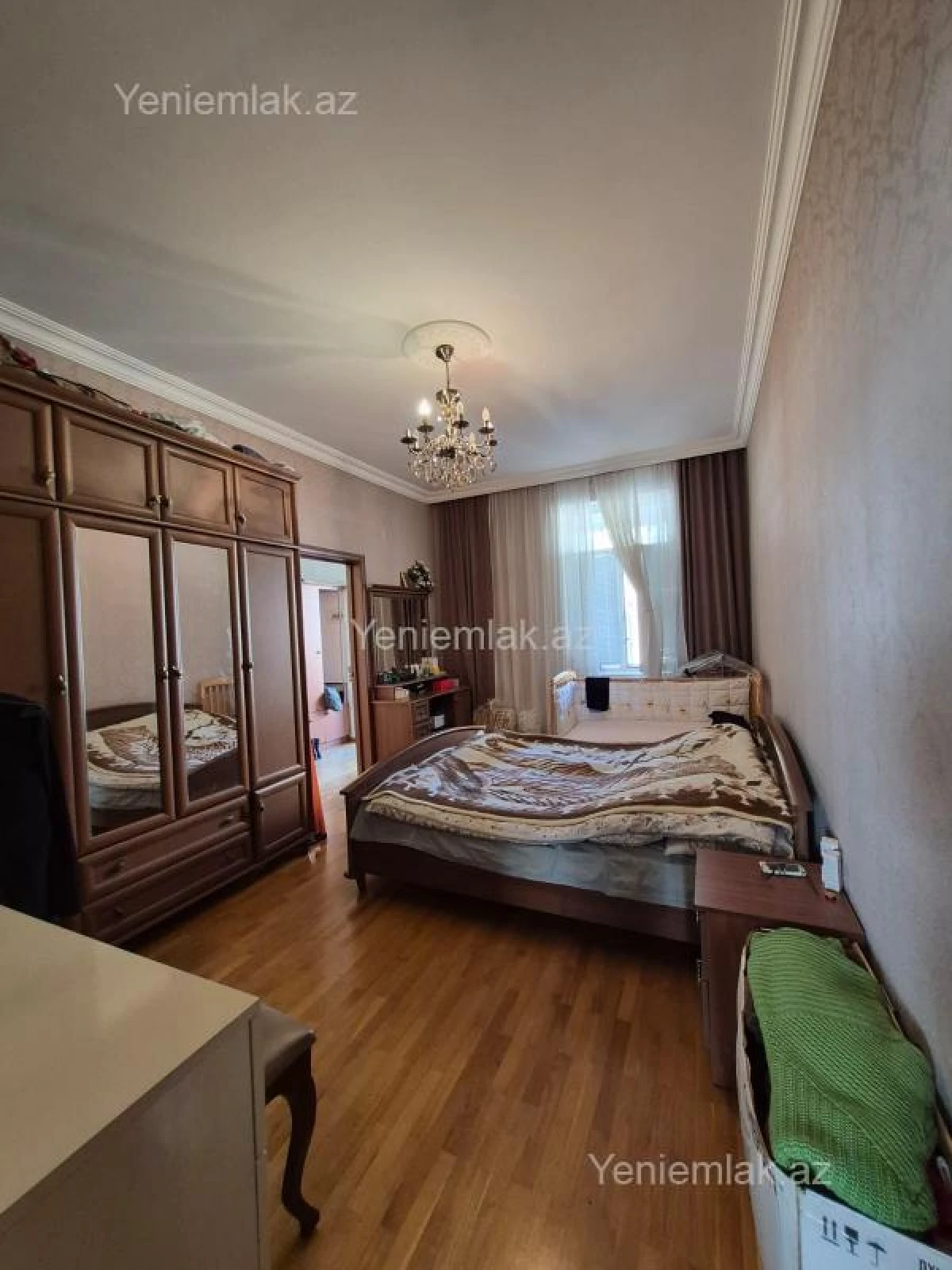 Satılır 3 otaqlı köhnə tikili 100 m²