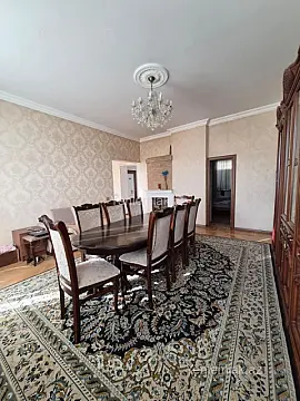 Satılır 3 otaqlı köhnə tikili 100 m²