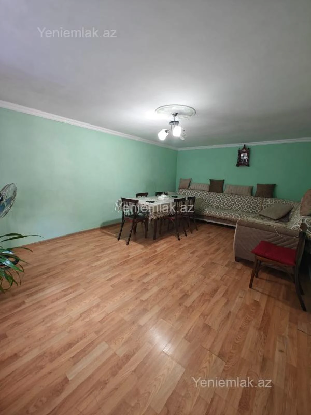 Satılır 5 otaqlı həyət evi 140 m²