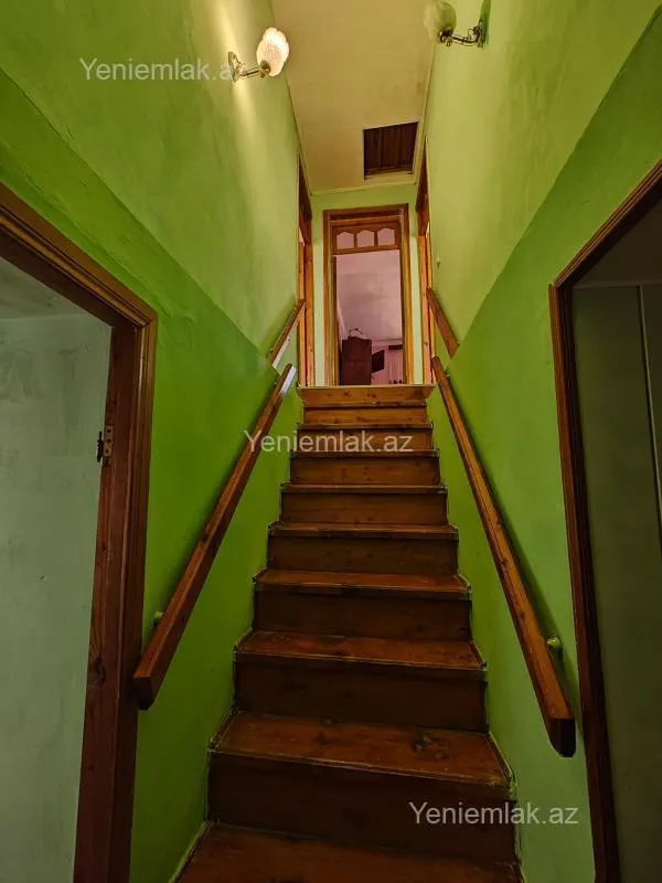 Satılır 5 otaqlı həyət evi 140 m²