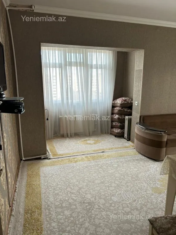 Satılır 2 otaqlı köhnə tikili 45 m²