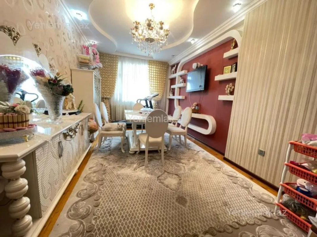 Satılır 3 otaqlı yeni tikili 105 m²