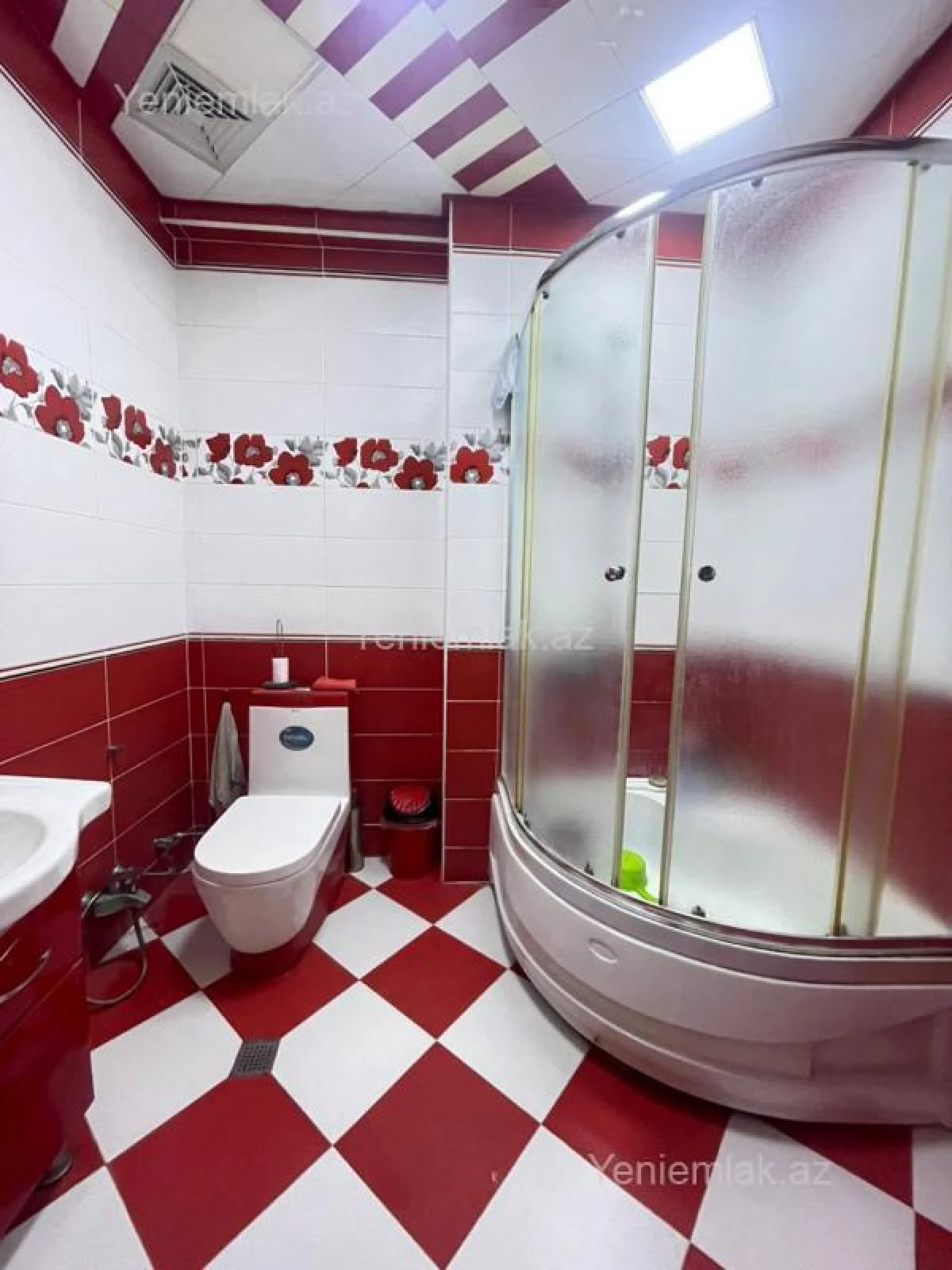 Satılır 3 otaqlı yeni tikili 105 m²