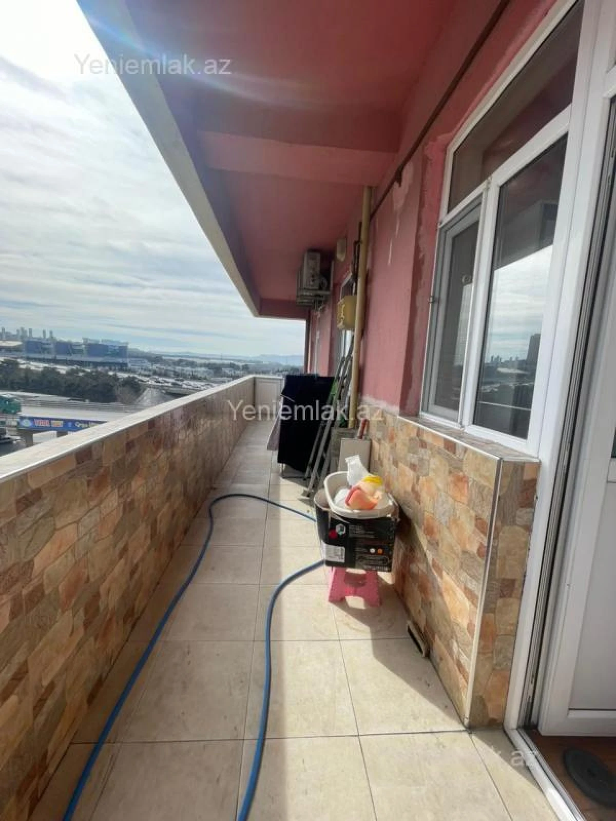 Satılır 3 otaqlı yeni tikili 105 m²