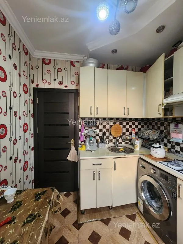 Satılır 2 otaqlı köhnə tikili 48 m²