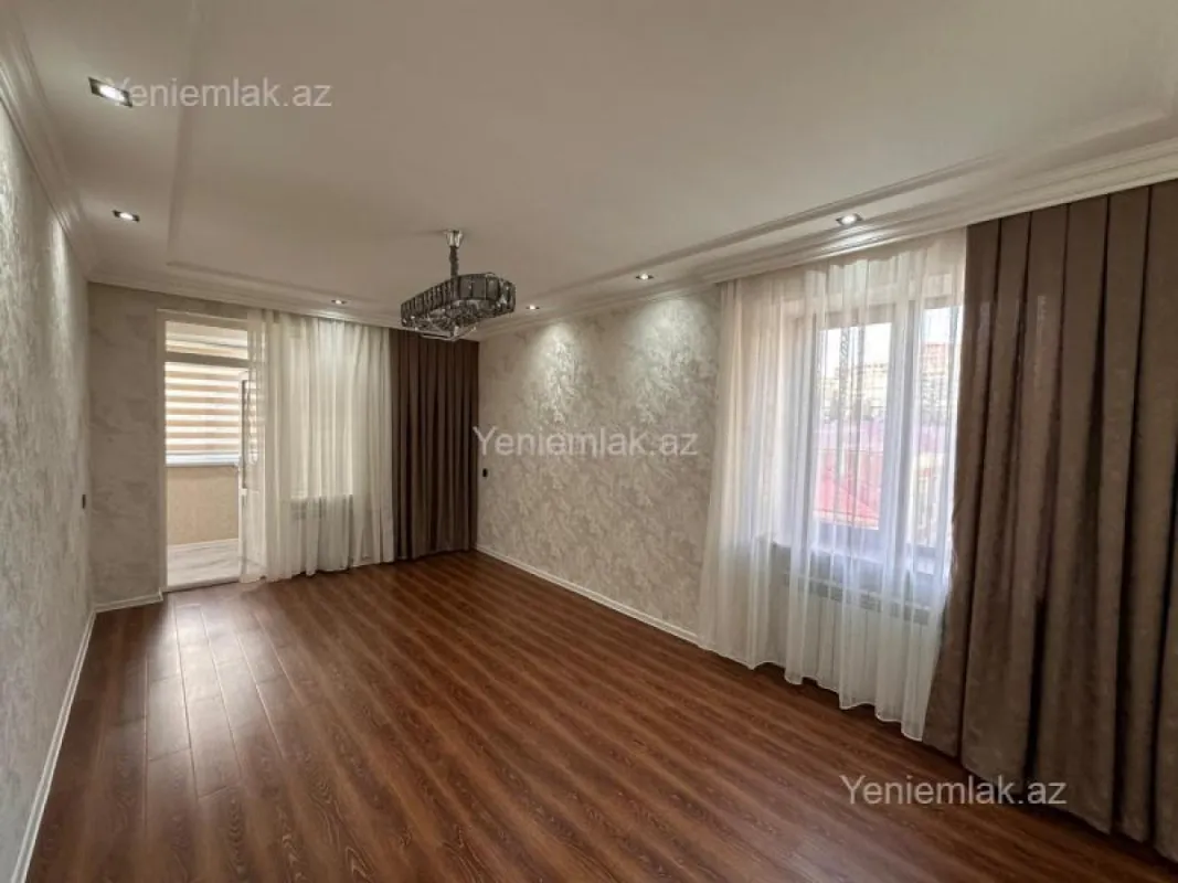 Satılır 2 otaqlı köhnə tikili 50 m²