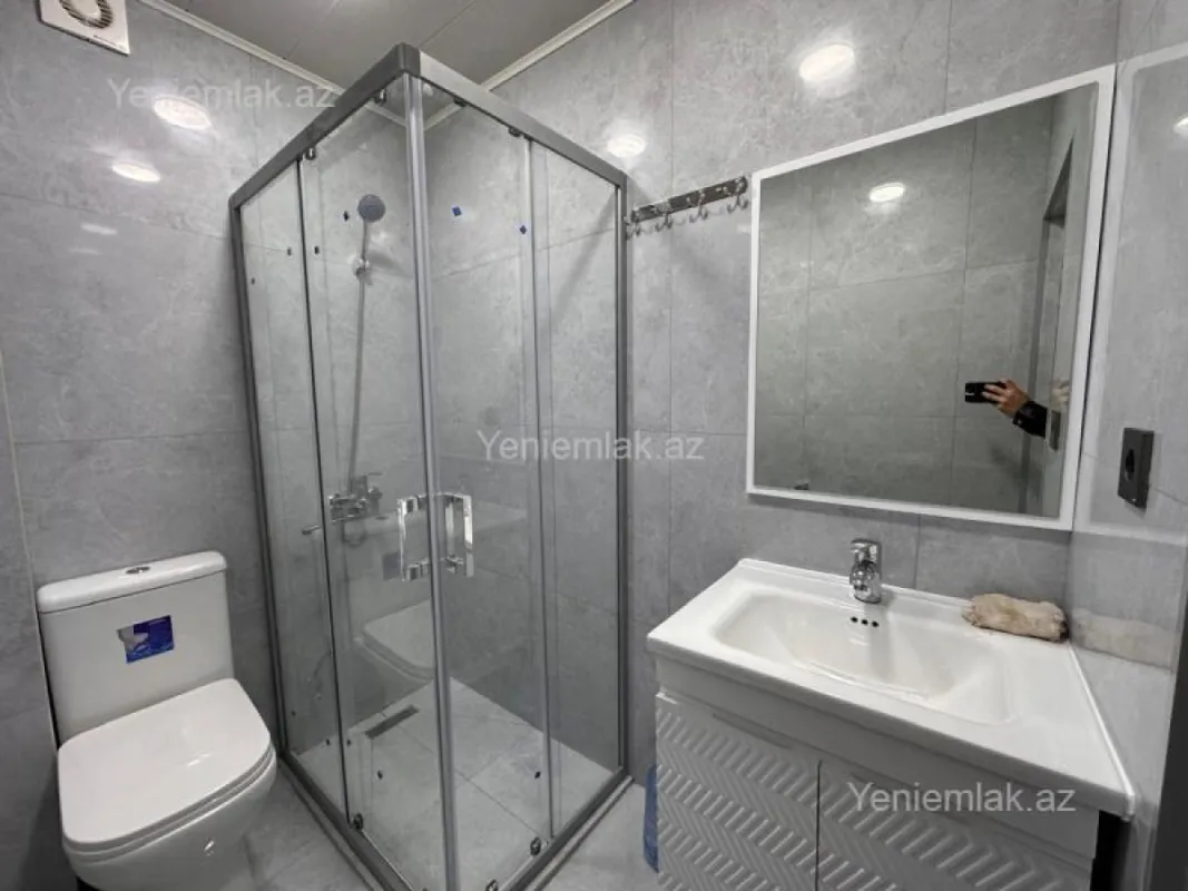 Satılır 2 otaqlı köhnə tikili 50 m²