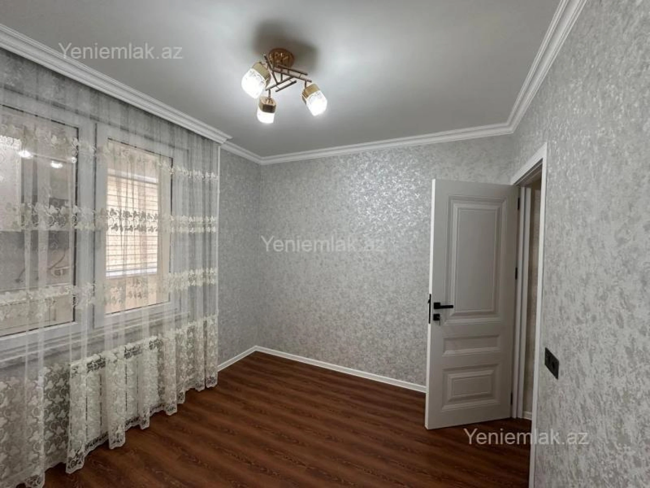 Satılır 2 otaqlı köhnə tikili 50 m²