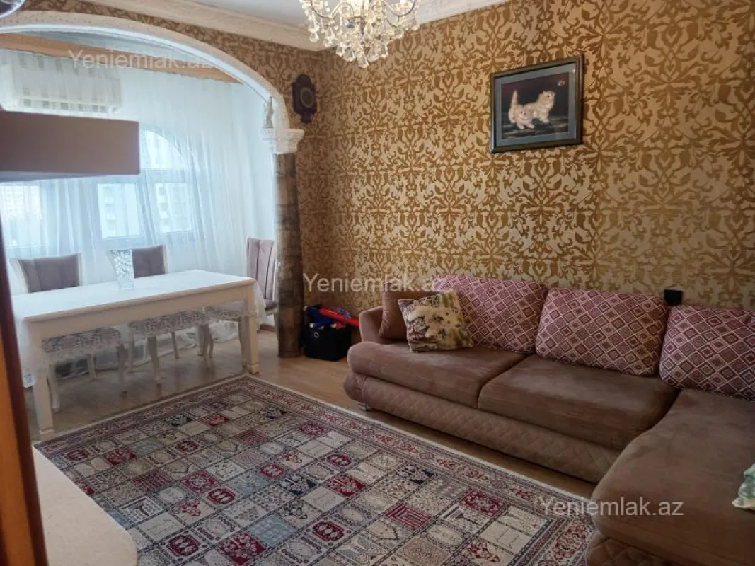 Satılır 3 otaqlı köhnə tikili 110 m²