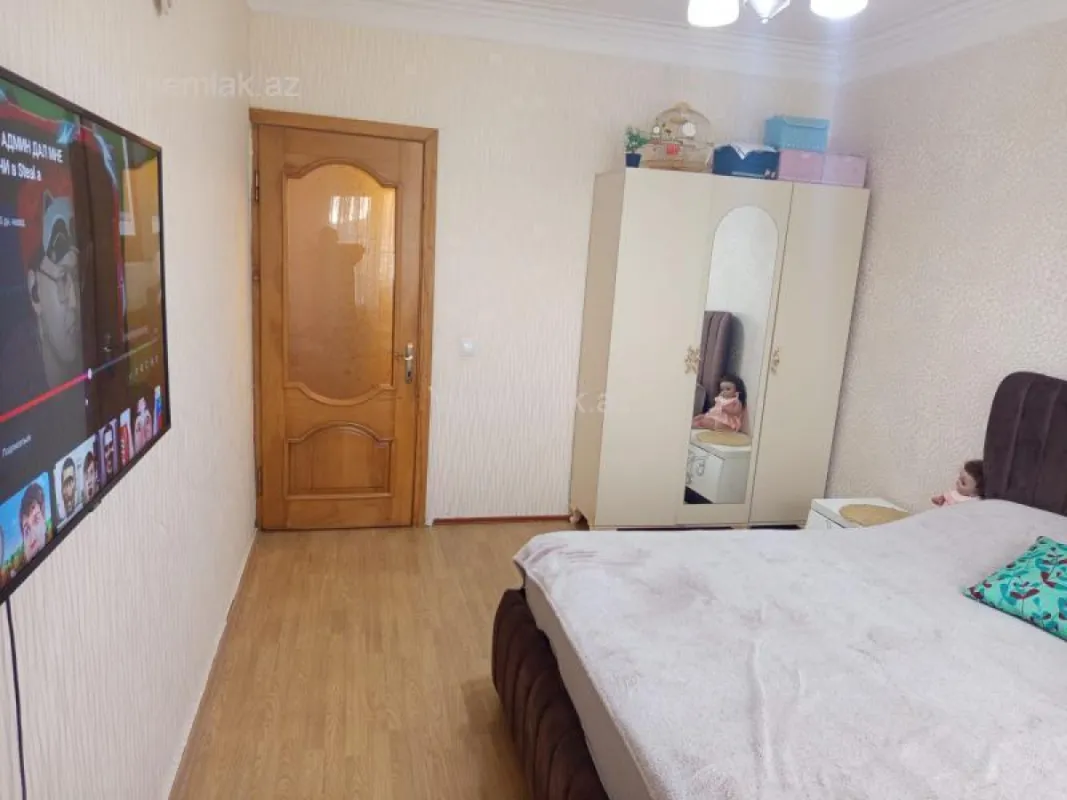 Satılır 3 otaqlı köhnə tikili 110 m²