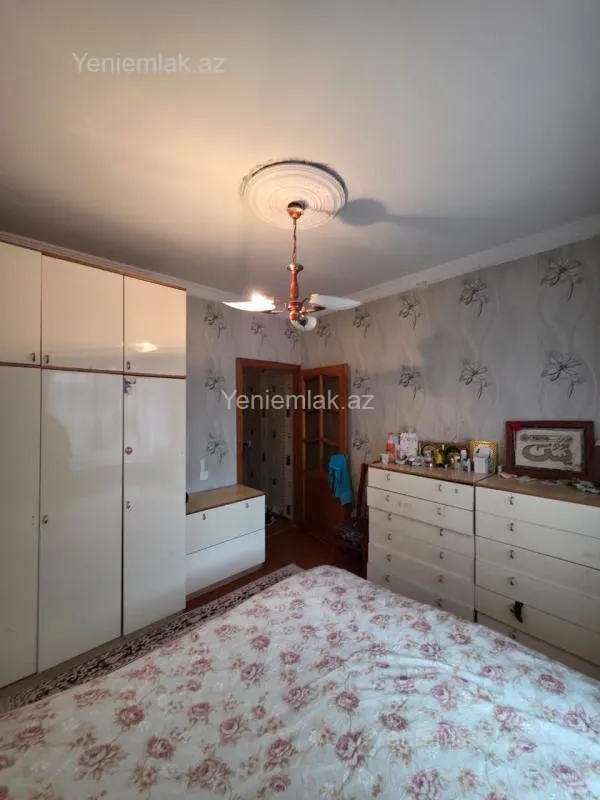 Satılır 6 otaqlı köhnə tikili 123 m²