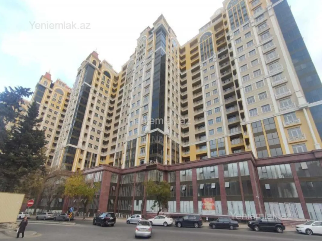 Satılır 3 otaqlı yeni tikili 80 m²