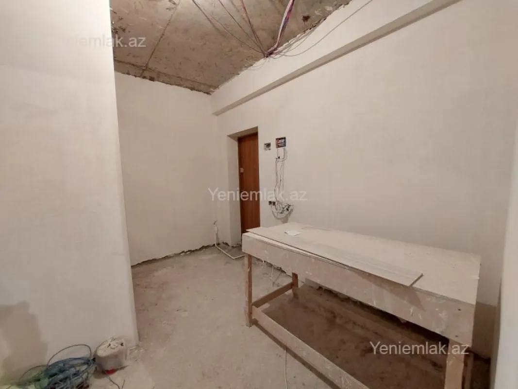Satılır 2 otaqlı yeni tikili 65 m²