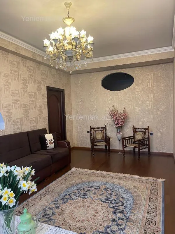 Satılır 3 otaqlı yeni tikili 85 m²
