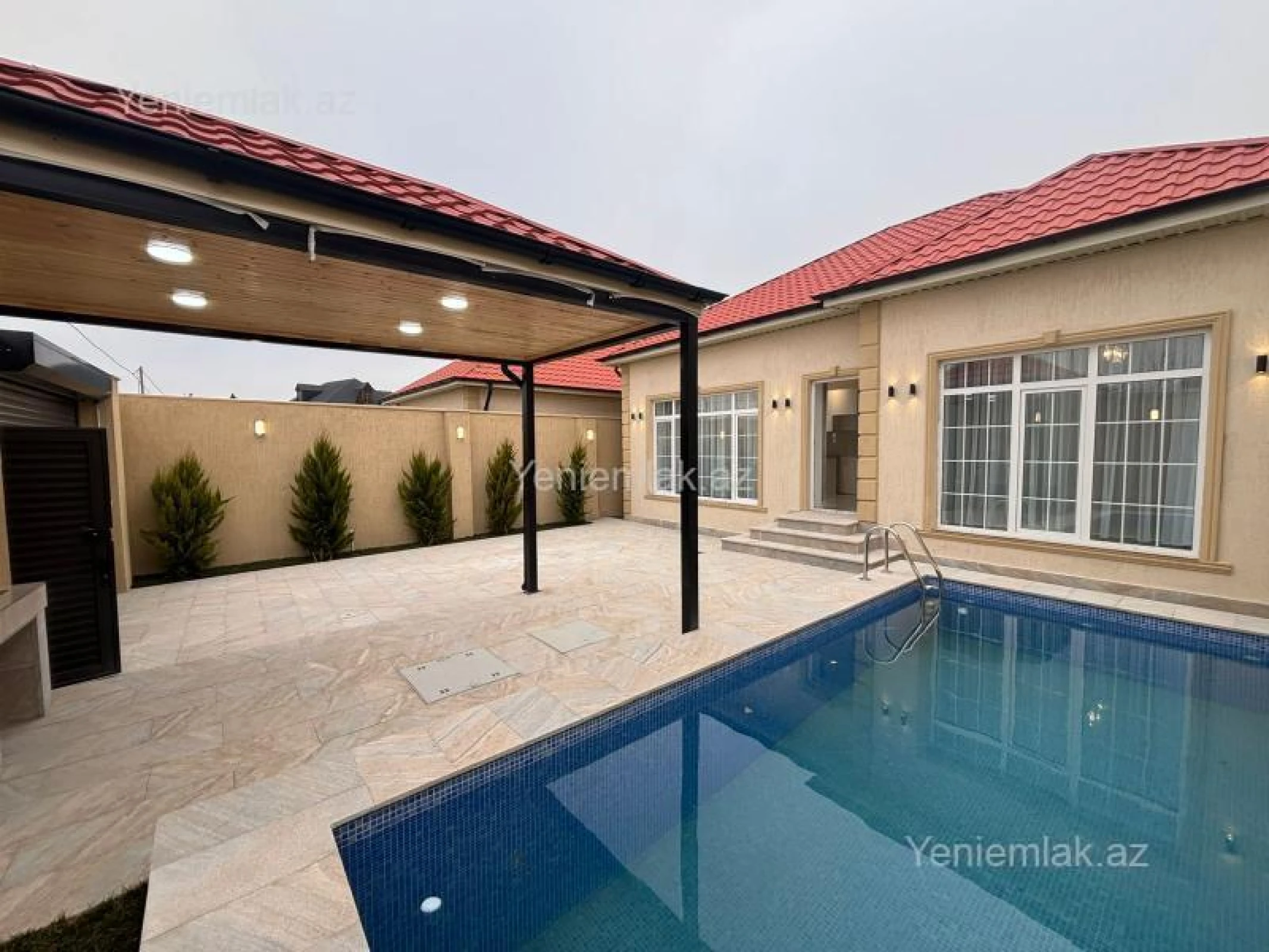 Satılır 4 otaqlı həyət evi 150 m²