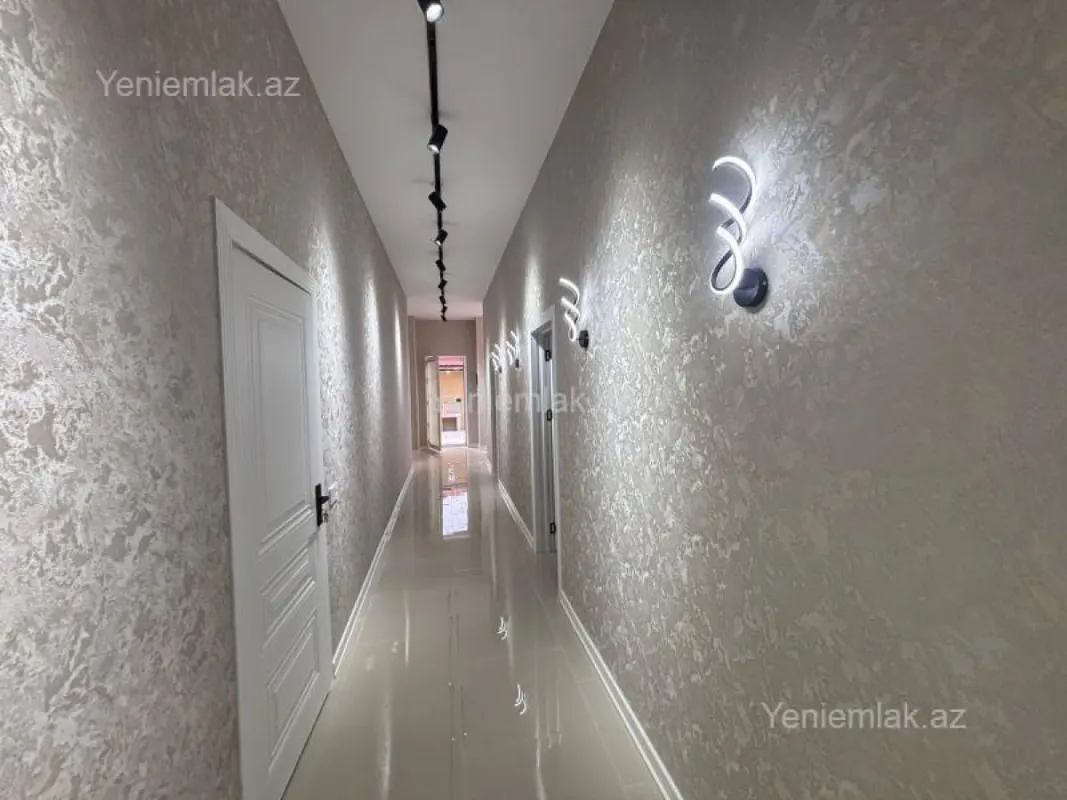Satılır 4 otaqlı həyət evi 150 m²