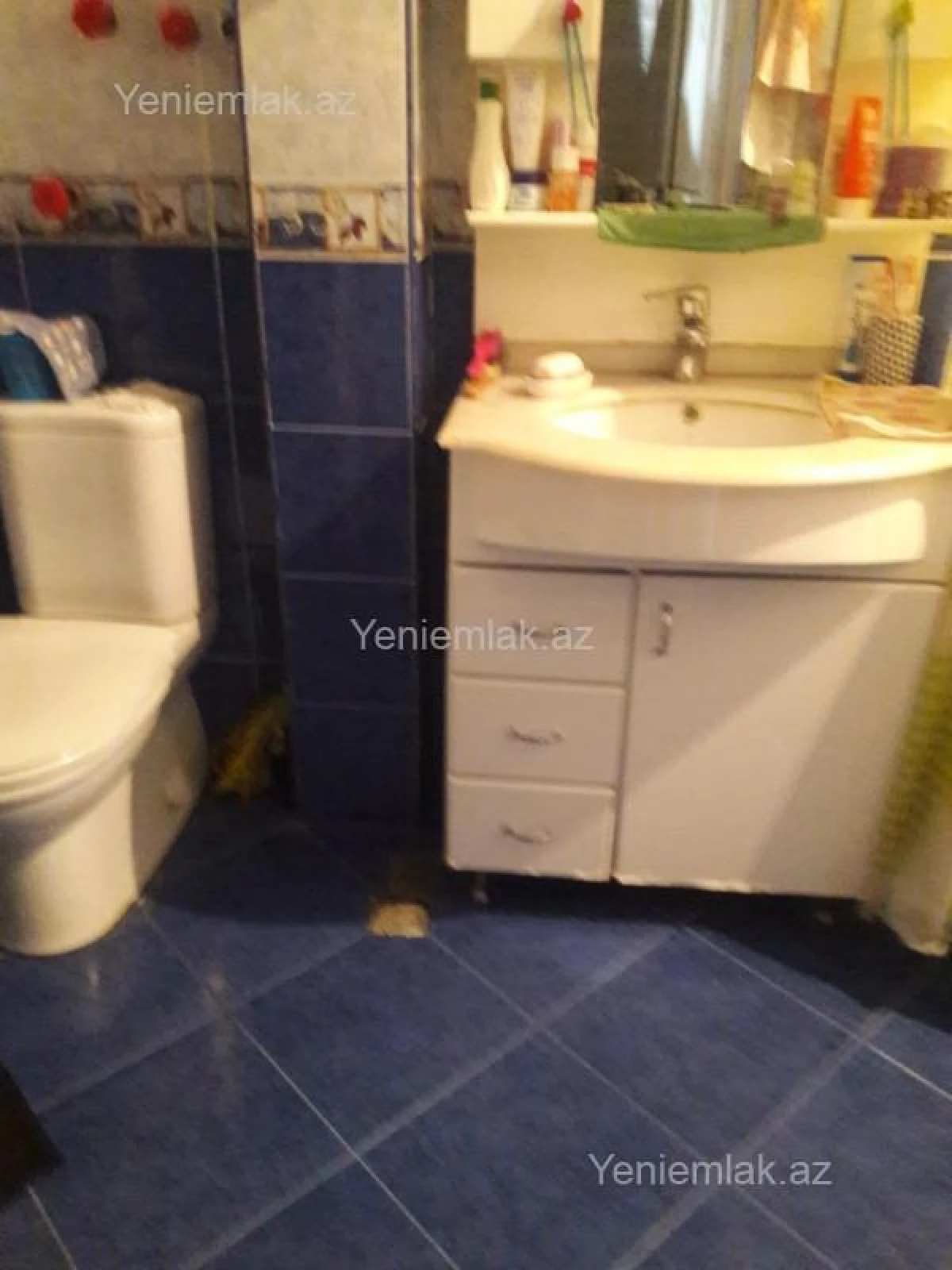 Satılır 3 otaqlı köhnə tikili 75 m²