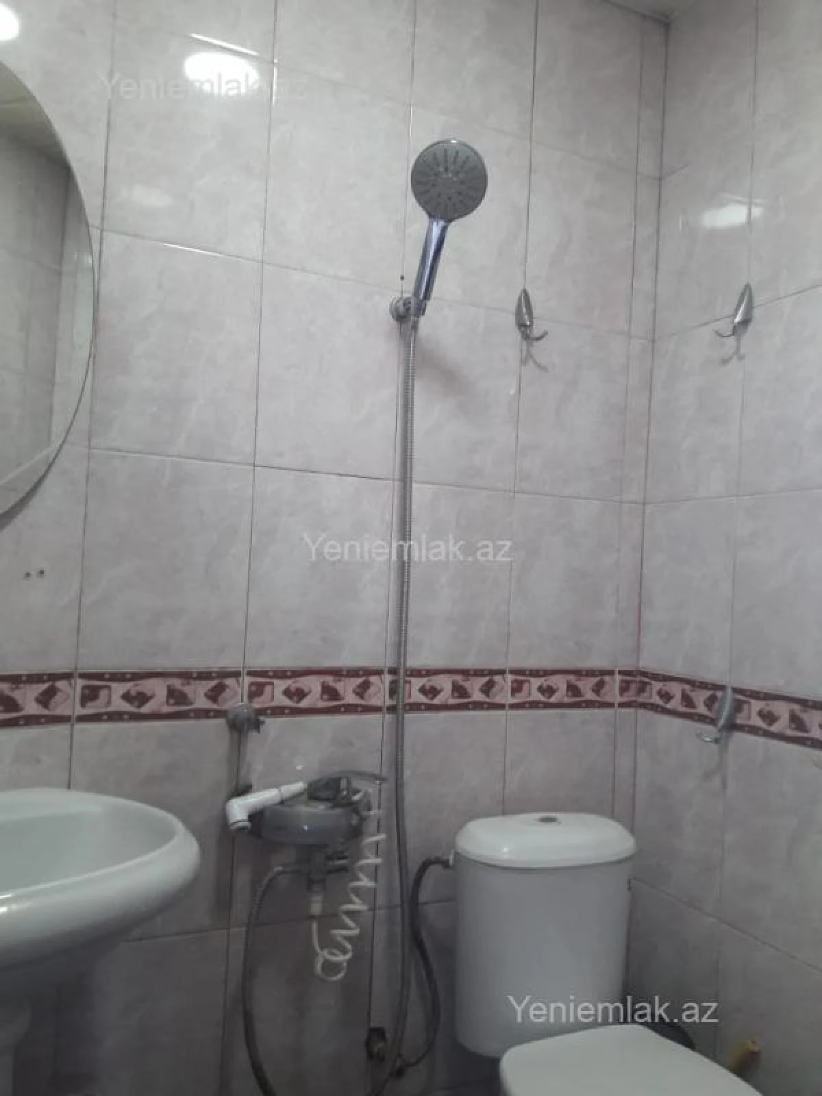 Satılır 3 otaqlı köhnə tikili 75 m²