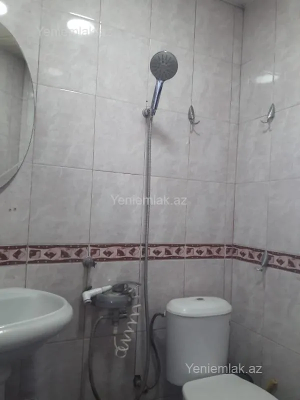 Satılır 3 otaqlı köhnə tikili 75 m²