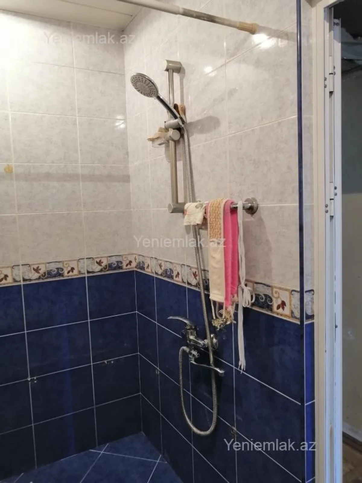 Satılır 3 otaqlı köhnə tikili 75 m²