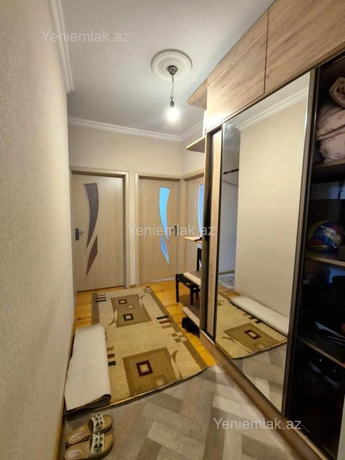 Satılır 3 otaqlı köhnə tikili 80 m²