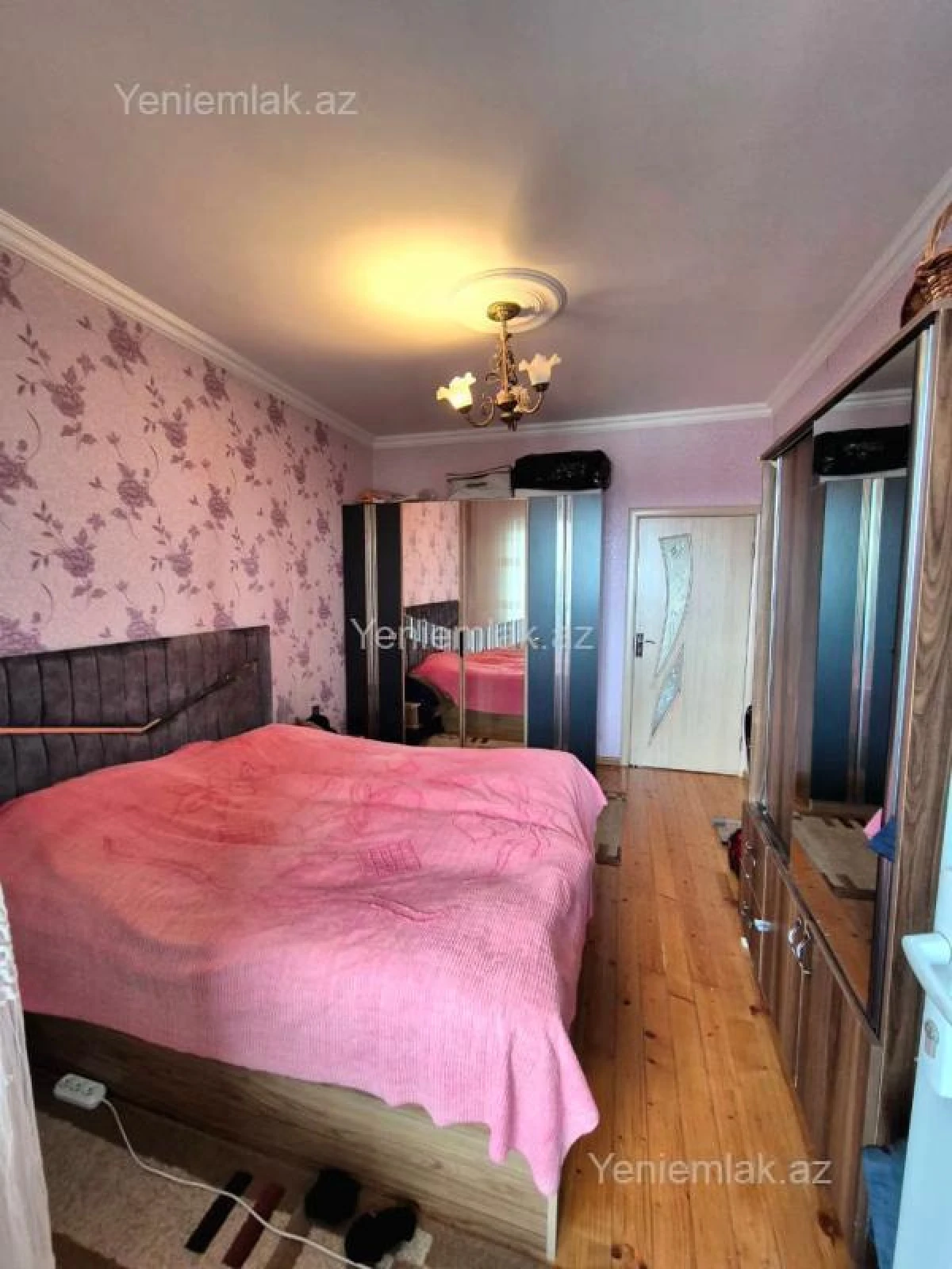 Satılır 3 otaqlı köhnə tikili 80 m²