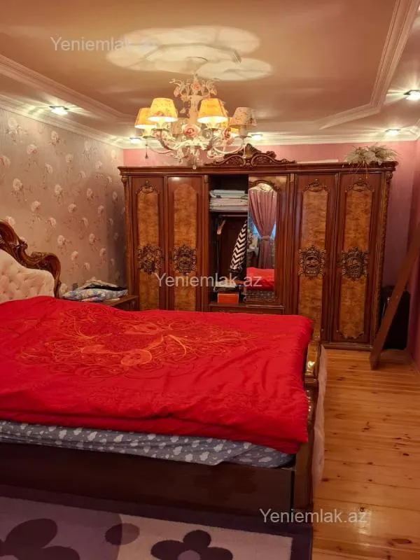 Satılır 4 otaqlı köhnə tikili 90 m²