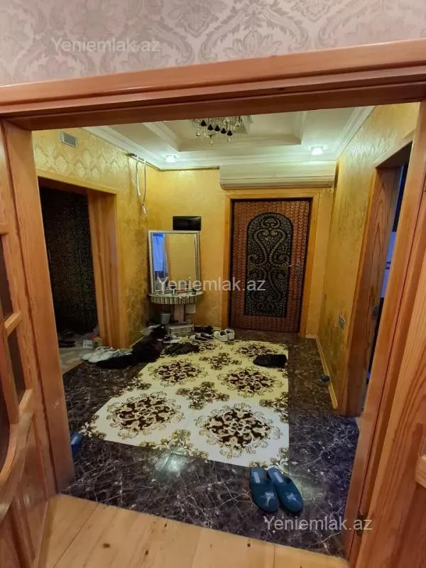 Satılır 4 otaqlı köhnə tikili 90 m²