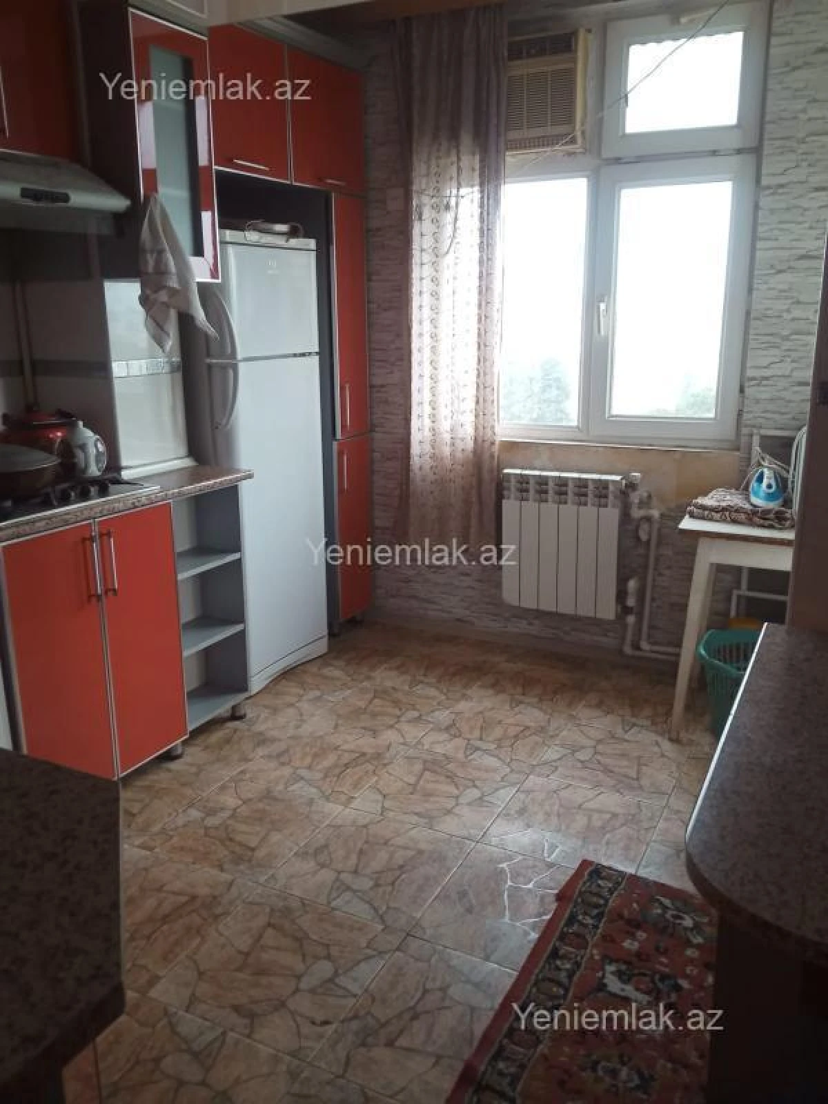 Satılır 3 otaqlı köhnə tikili 85 m²