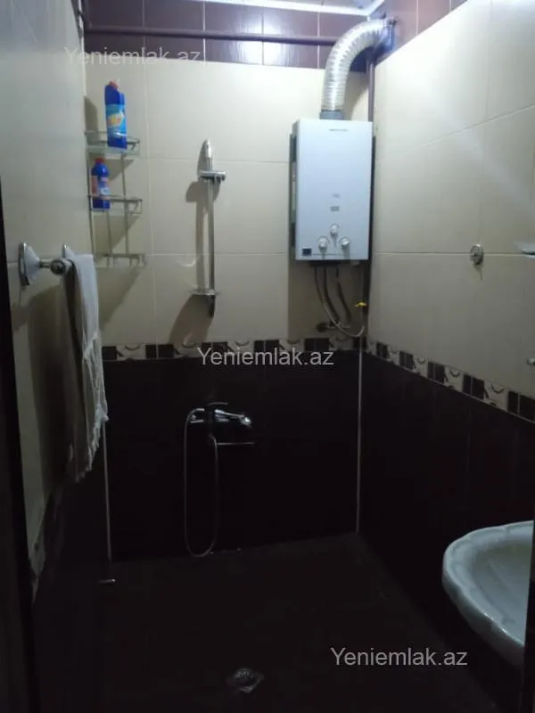 Satılır 3 otaqlı köhnə tikili 85 m²