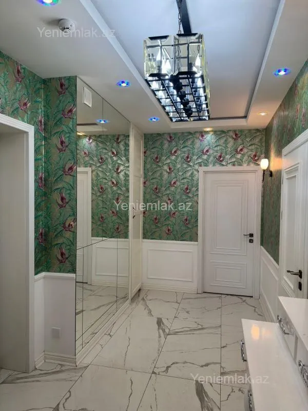 Satılır 3 otaqlı yeni tikili 98 m²