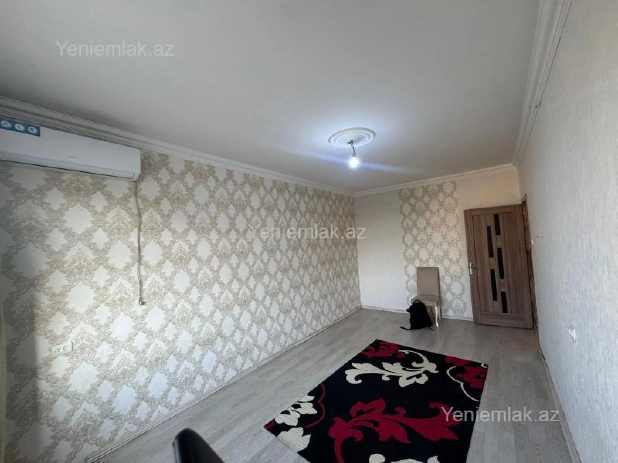 Satılır 2 otaqlı köhnə tikili 65 m²
