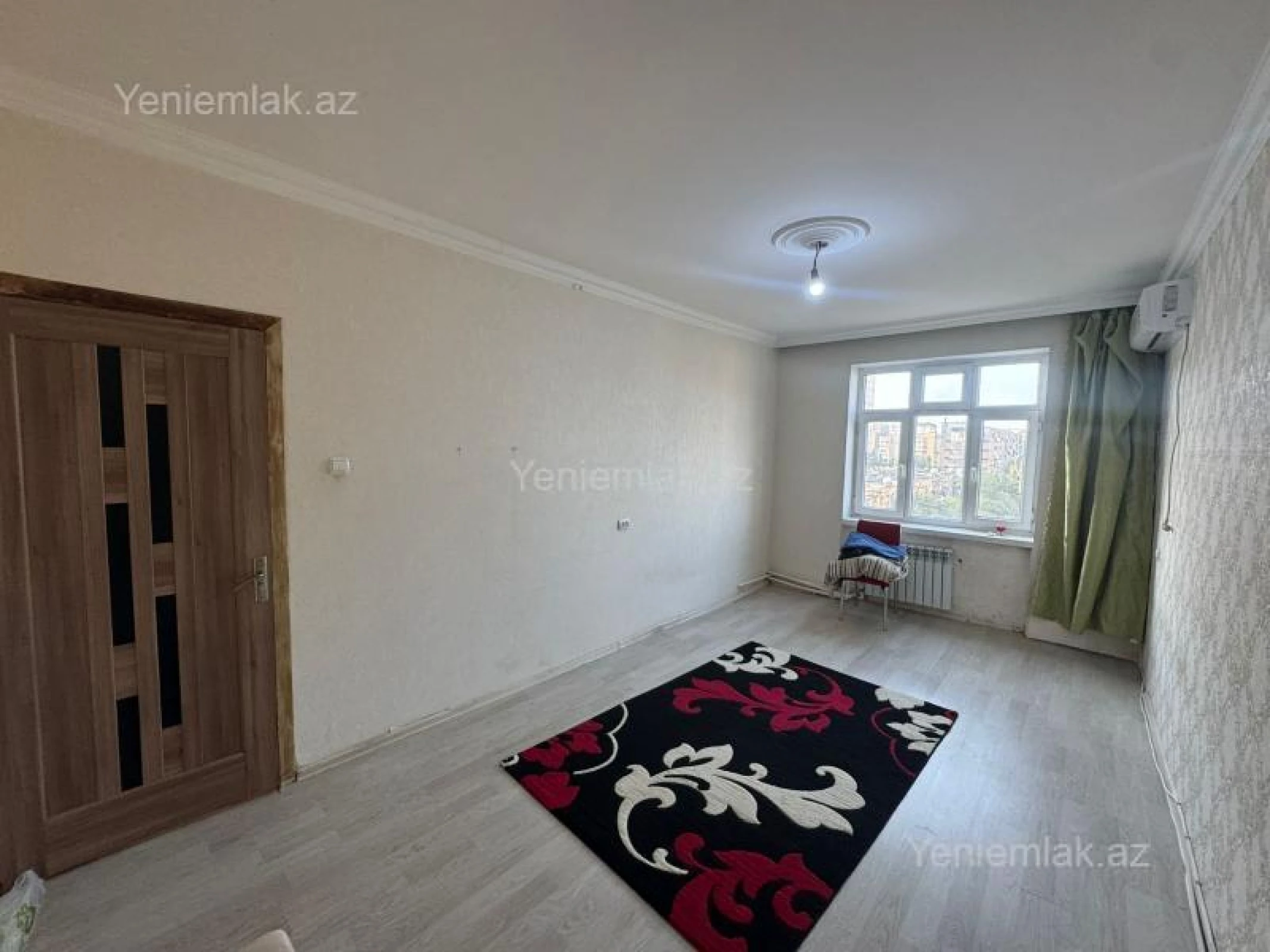 Satılır 2 otaqlı köhnə tikili 65 m²