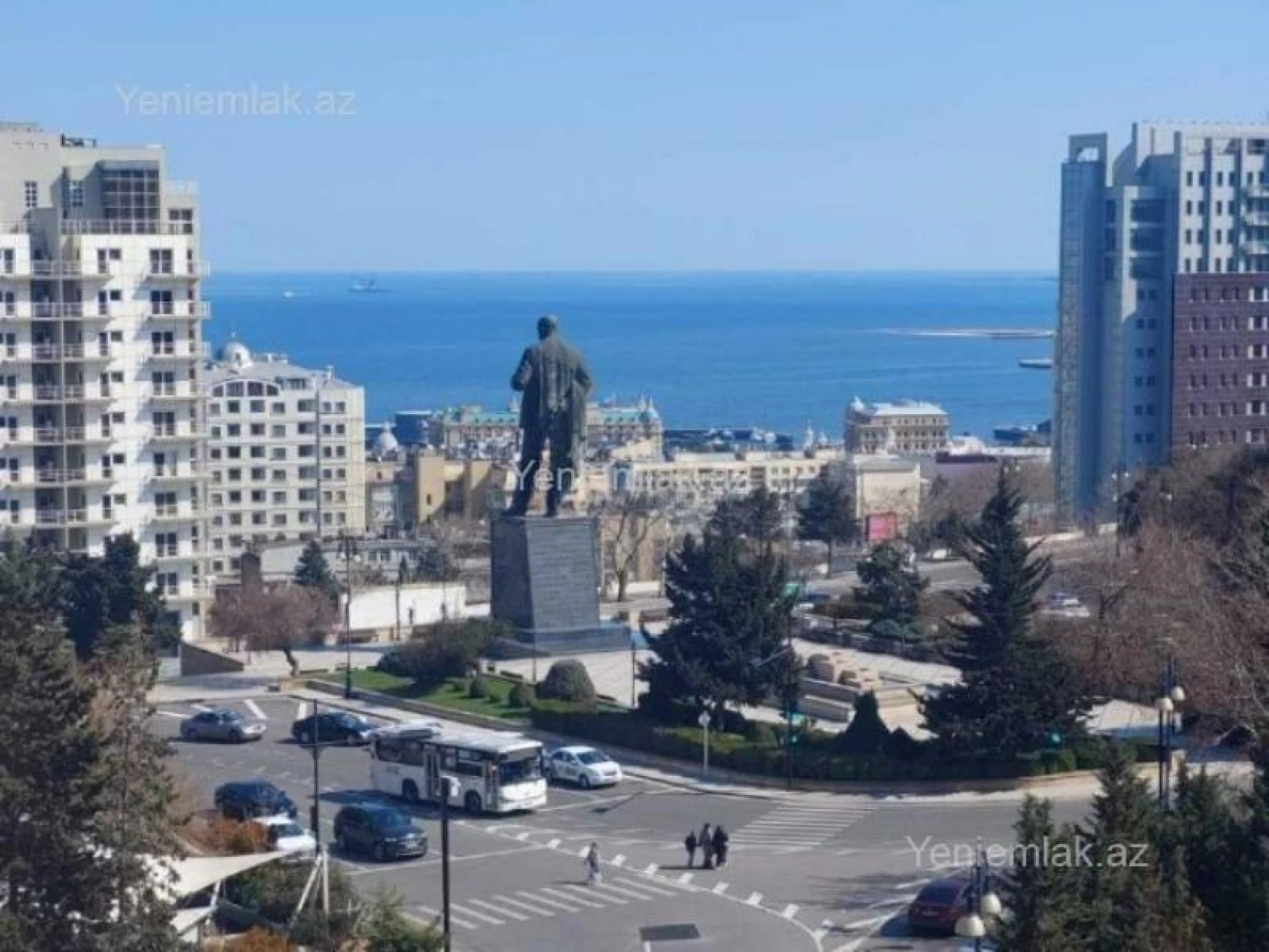 Satılır 3 otaqlı köhnə tikili 80 m²