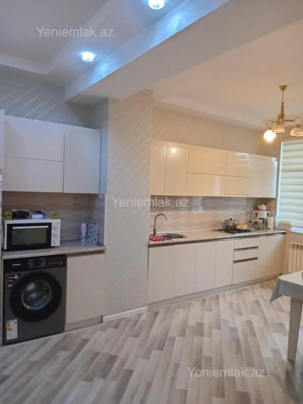 Satılır 4 otaqlı yeni tikili 105 m²