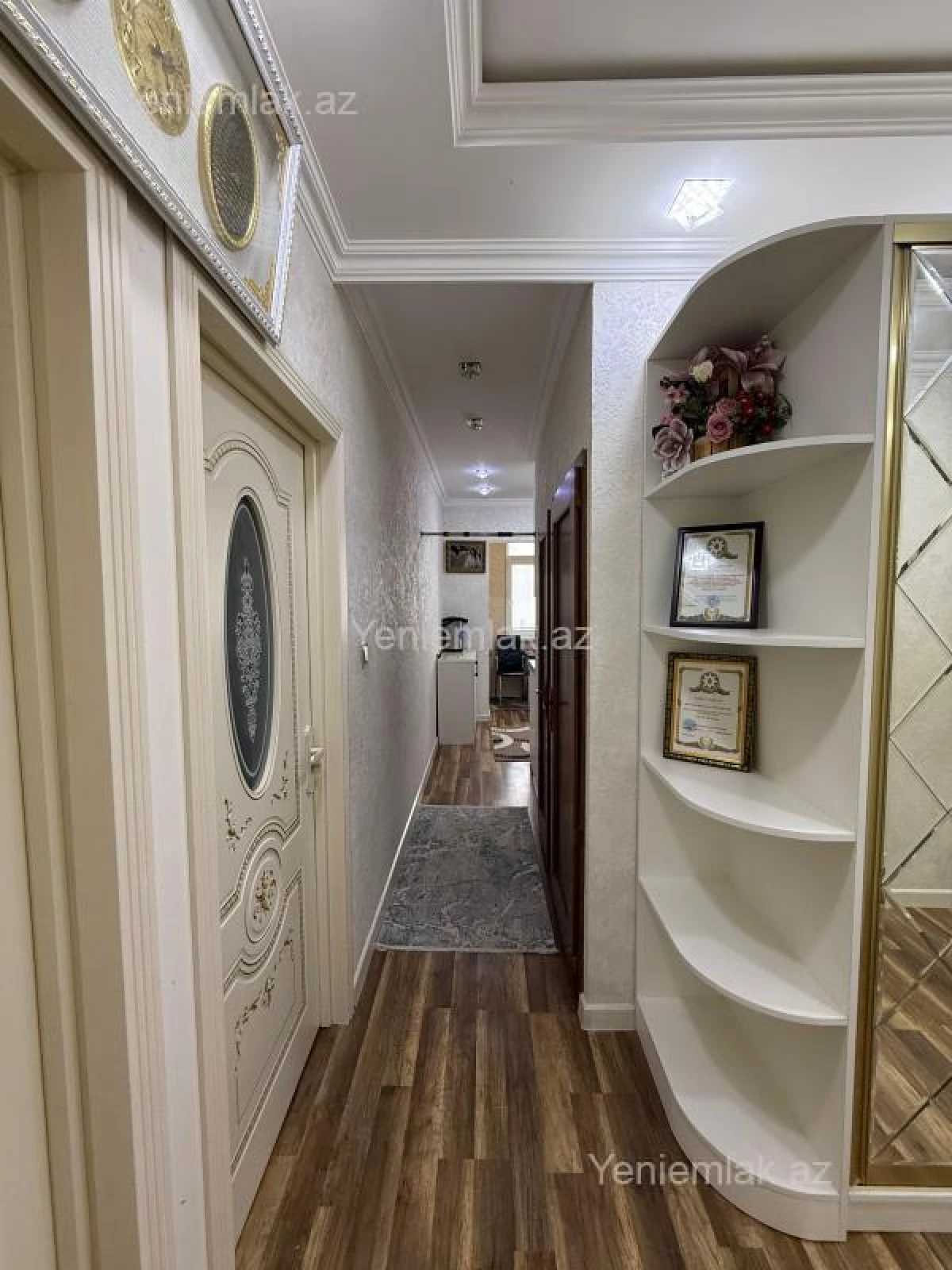 Satılır 3 otaqlı köhnə tikili 85 m²