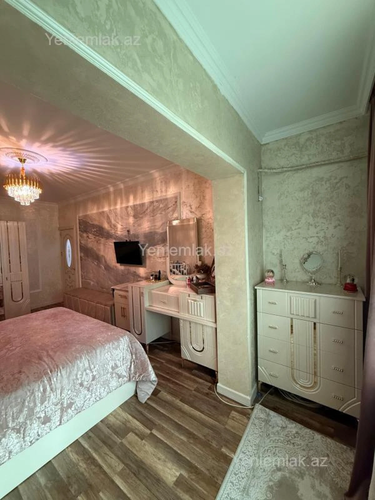 Satılır 3 otaqlı köhnə tikili 85 m²