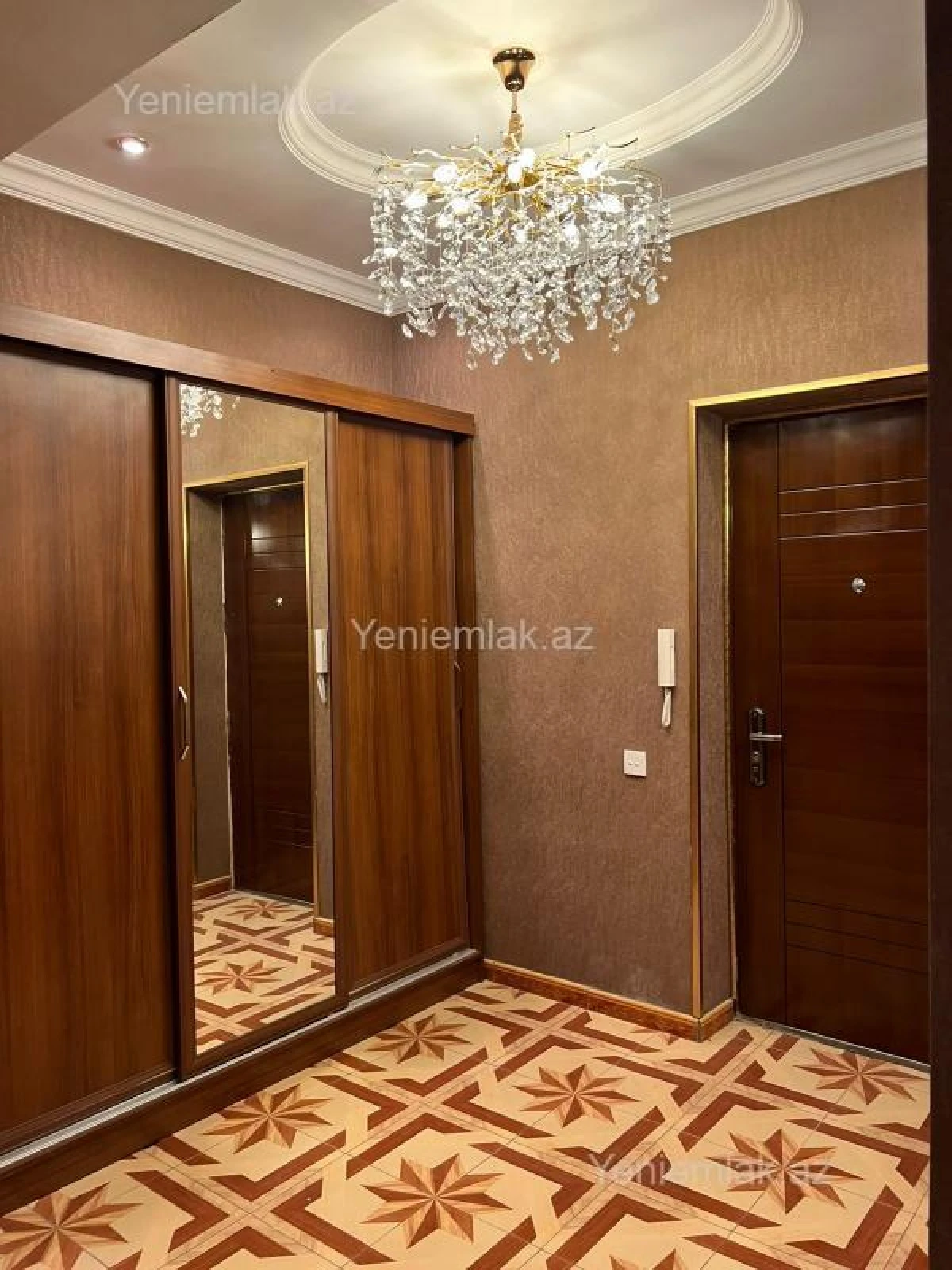 Satılır 3 otaqlı yeni tikili 95 m²