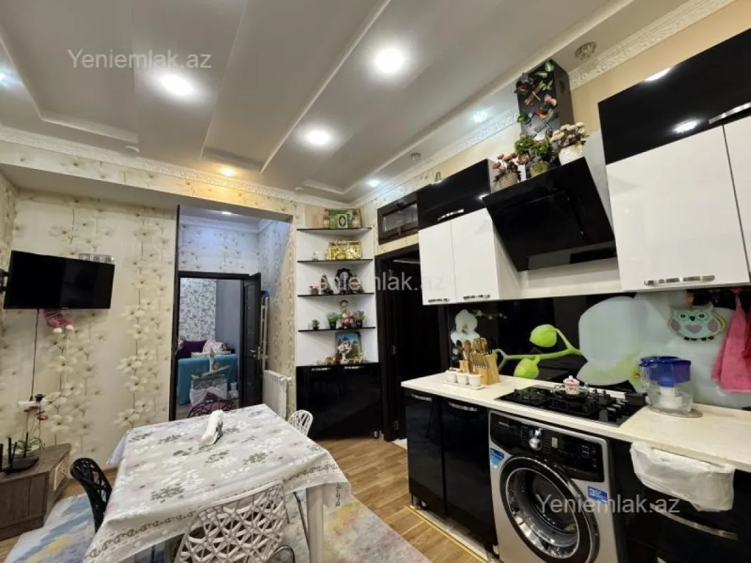 Satılır 3 otaqlı yeni tikili 110 m²