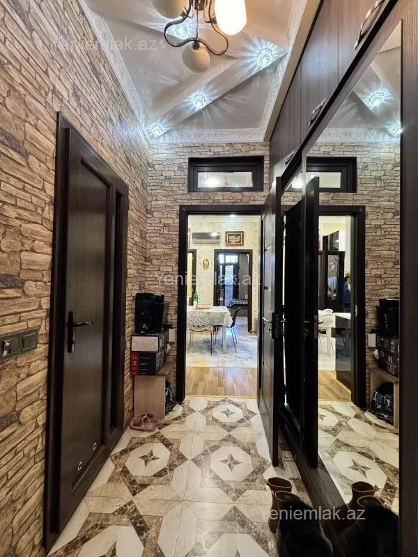 Satılır 3 otaqlı yeni tikili 110 m²