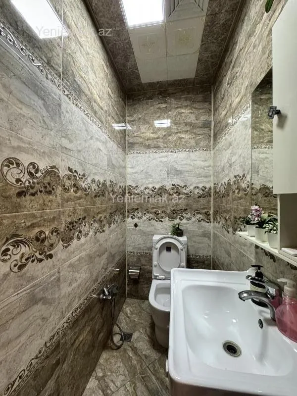 Satılır 3 otaqlı yeni tikili 110 m²