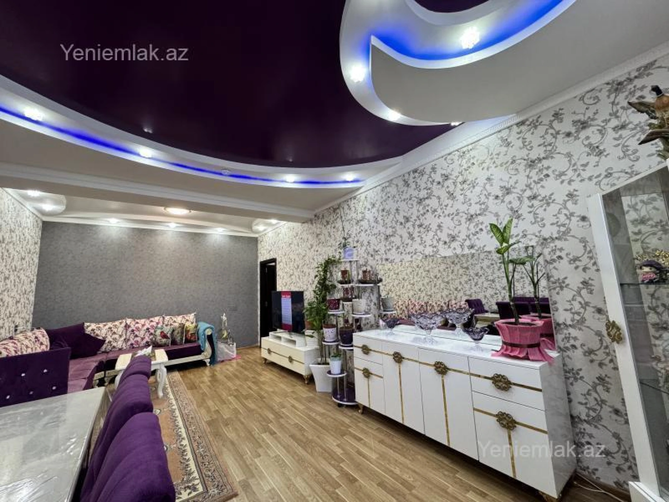 Satılır 3 otaqlı yeni tikili 110 m²