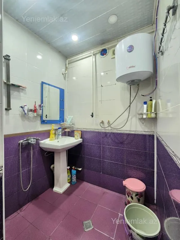 Satılır 2 otaqlı köhnə tikili 50 m²