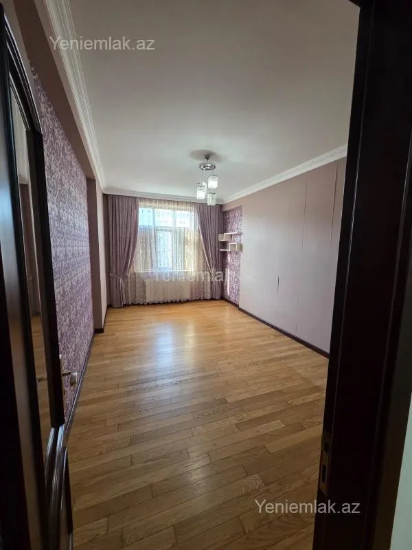 Satılır 3 otaqlı yeni tikili 145 m²