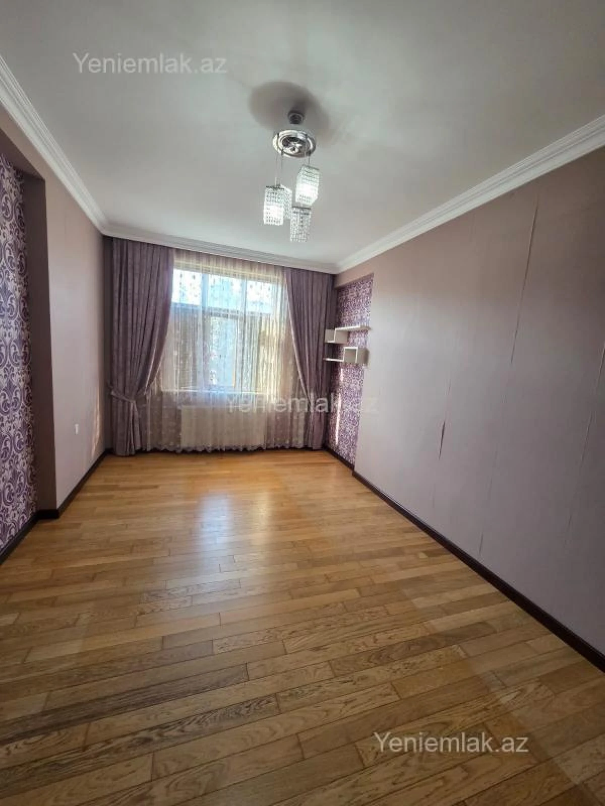 Satılır 3 otaqlı yeni tikili 145 m²