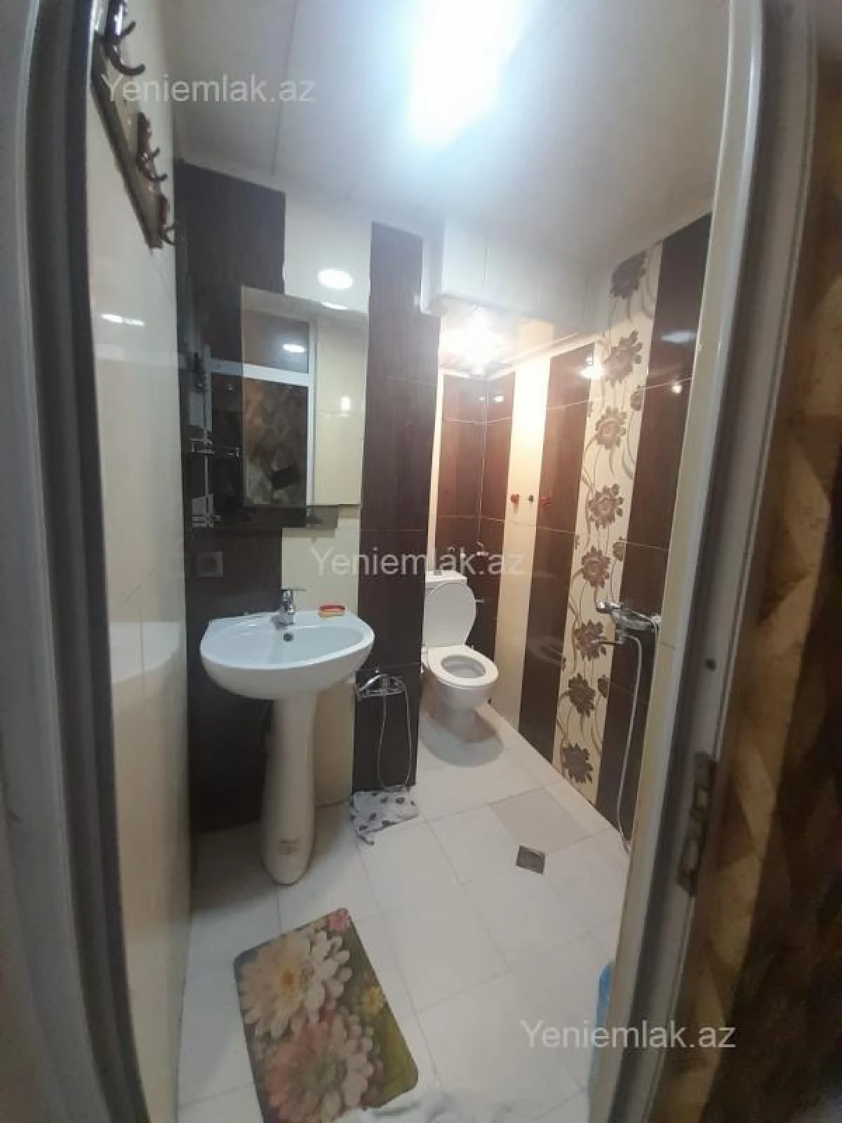 Satılır 2 otaqlı köhnə tikili 69 m²