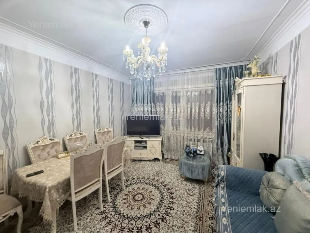 Satılır 3 otaqlı köhnə tikili 70 m²