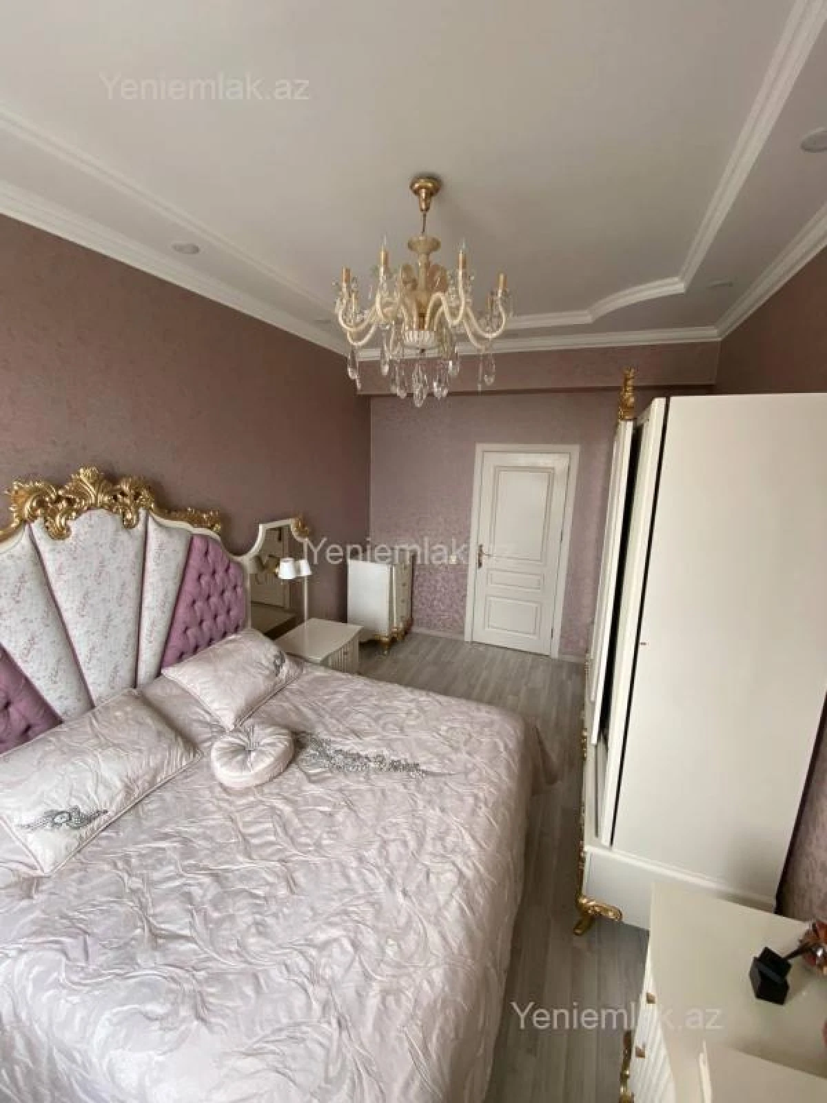 Satılır 3 otaqlı yeni tikili 85 m²