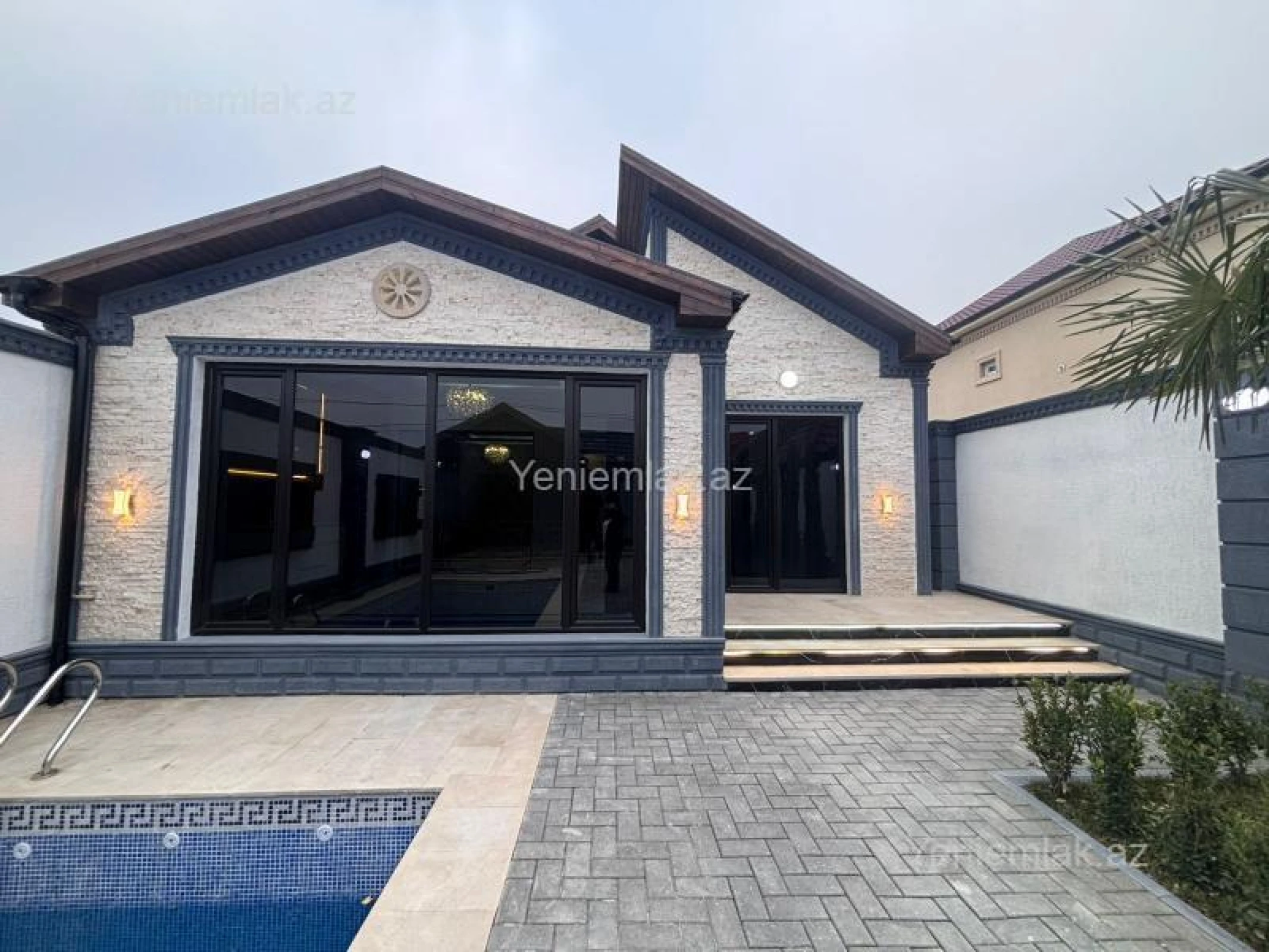 Satılır 4 otaqlı həyət evi 140 m²