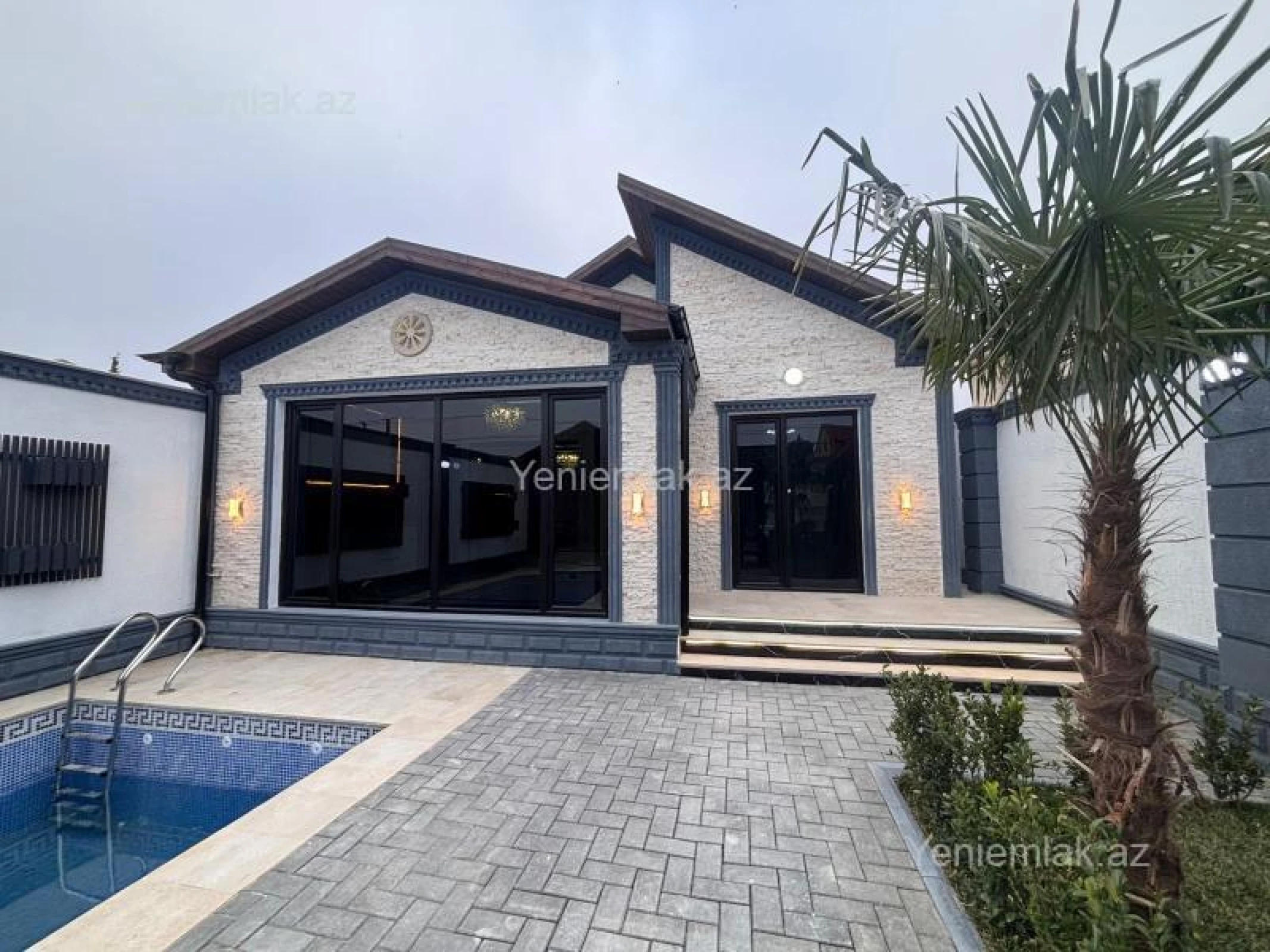 Satılır 4 otaqlı həyət evi 140 m²